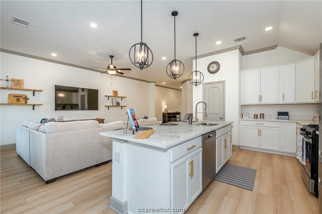 Picture for the property 26006675, 4 beds, 3 baths