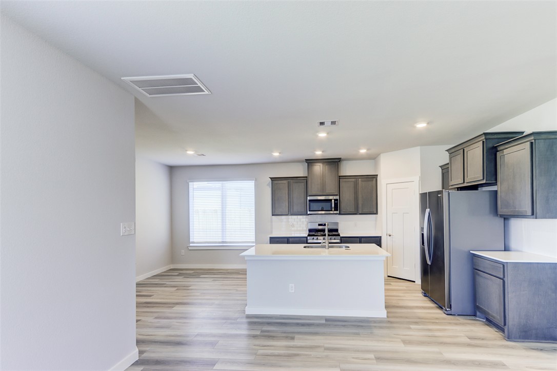 College Station, Texas 77845, United States, 3 Bedrooms Bedrooms, ,3 BathroomsBathrooms,Residential,Active,21288