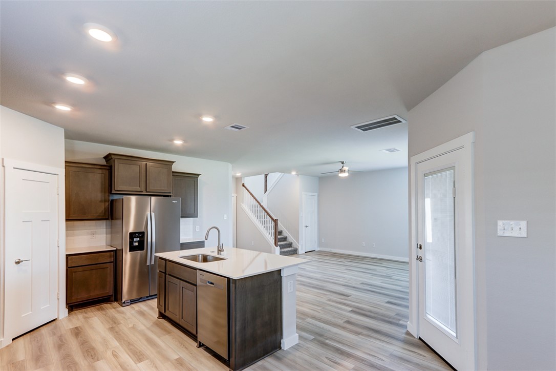 College Station, Texas 77845, United States, 3 Bedrooms Bedrooms, ,3 BathroomsBathrooms,Residential,Active,21288