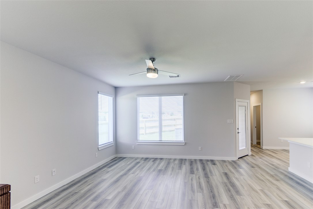 College Station, Texas 77845, United States, 3 Bedrooms Bedrooms, ,3 BathroomsBathrooms,Residential,Active,21288