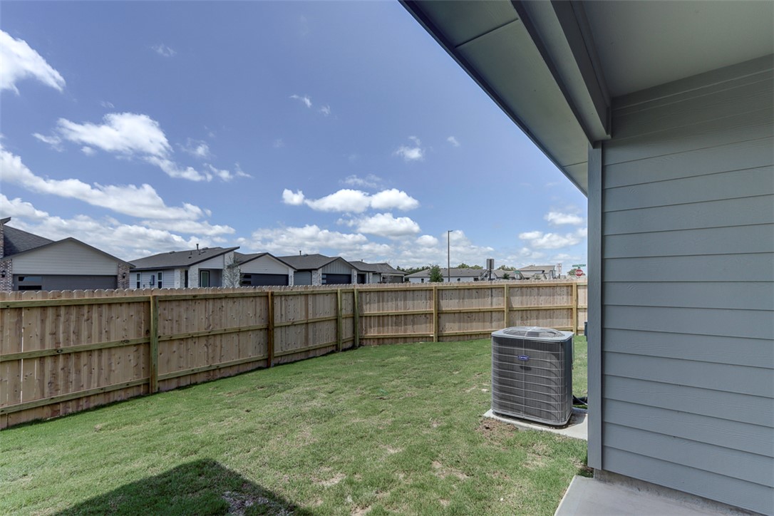 College Station, Texas 77845, United States, 3 Bedrooms Bedrooms, ,3 BathroomsBathrooms,Residential,Active,21288