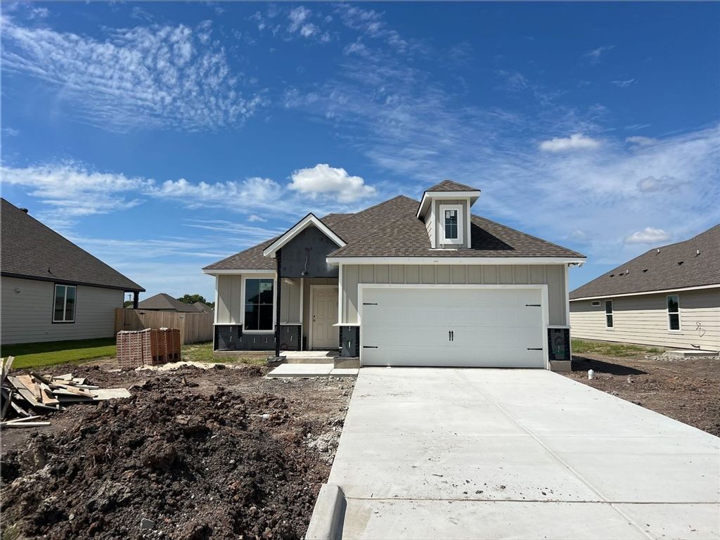 Photo of 341 Harvest Lake Drive, Snook, TX 77878 (MLS # 25010378)