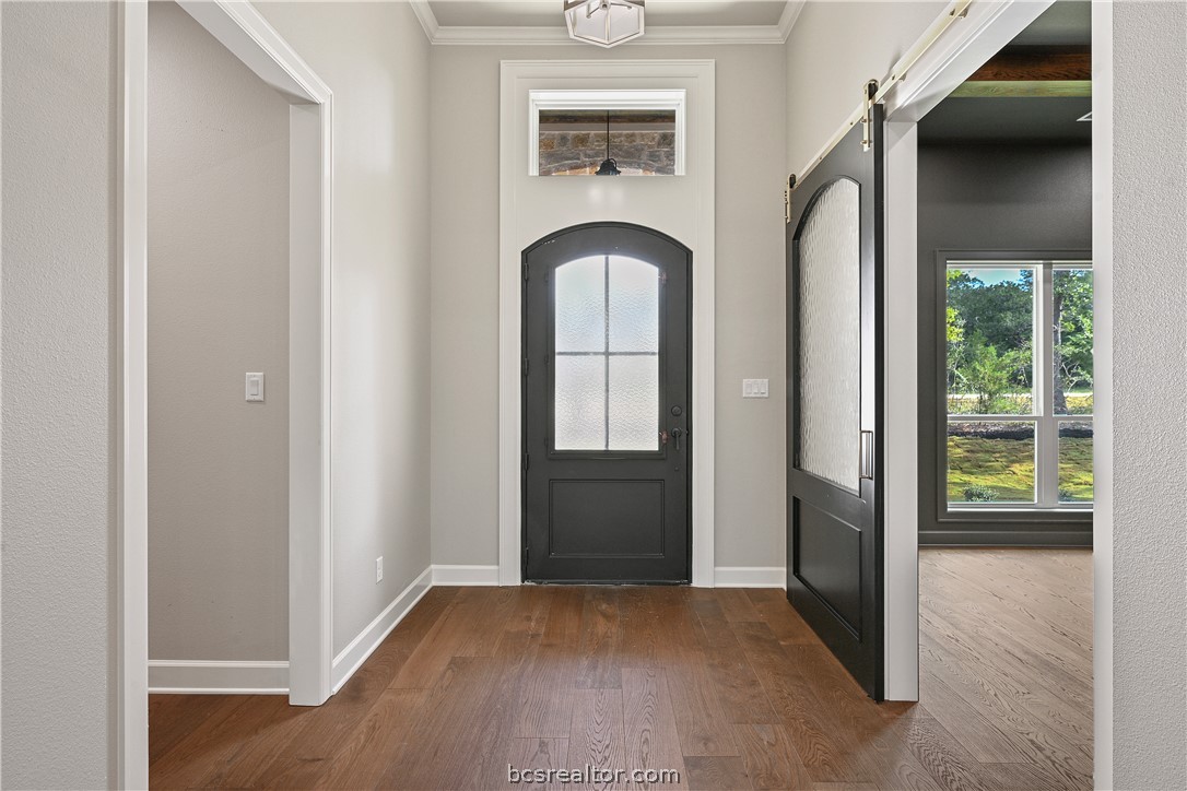 7444 Winema Trail