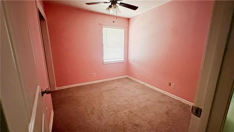 Tiny photo for 805 Avenue L, Conroe, TX 77301 (MLS # 26005499)