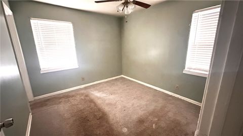 Tiny photo for 805 Avenue L, Conroe, TX 77301 (MLS # 26005499)