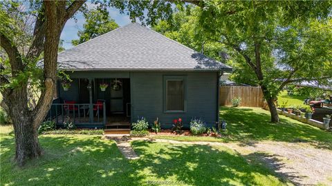 Tiny photo for 506 N Hill ST St, Caldwell, TX 77836 (MLS # 26005827)
