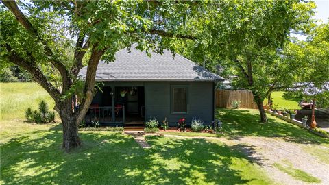 Tiny photo for 506 N Hill ST St, Caldwell, TX 77836 (MLS # 26005827)