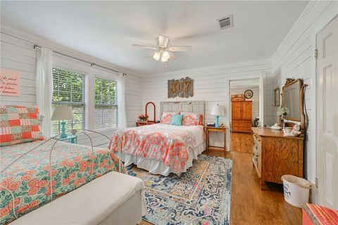 Tiny photo for 733 Eagle Pass Street, Bryan, TX 77802 (MLS # 26009174)