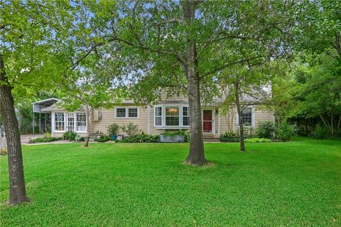 Tiny photo for 733 Eagle Pass Street, Bryan, TX 77802 (MLS # 26009174)