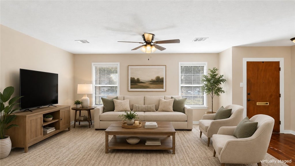 Photo of 1404 Esther Boulevard, Bryan, TX 77802 (MLS # 26010503)