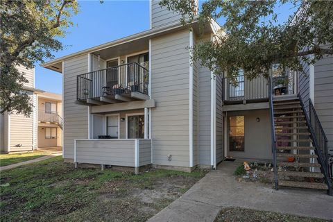 Tiny photo for 1901 Holleman Drive W #201, College Station, TX 77840 (MLS # 25011663)