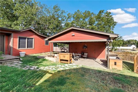 Tiny photo for 606 W Alligator Street, Caldwell, TX 77836 (MLS # 26000063)