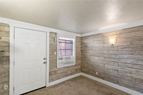 Tiny photo for 606 W Alligator Street, Caldwell, TX 77836 (MLS # 26000063)