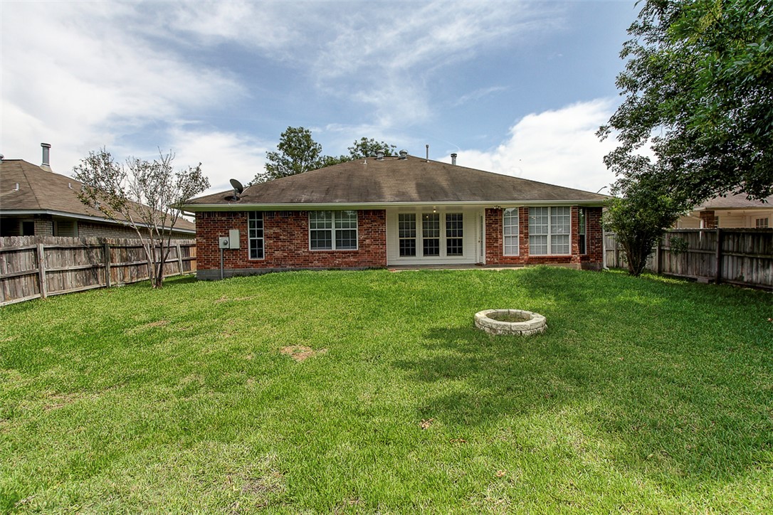 College Station, Texas 77845, United States, 4 Bedrooms Bedrooms, ,2 BathroomsBathrooms,Residential,Pending,23160