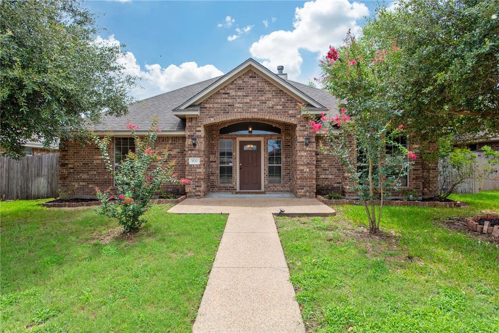 Photo of 1120 Eagle Avenue, College Station, TX 77845 (MLS # 26009273)