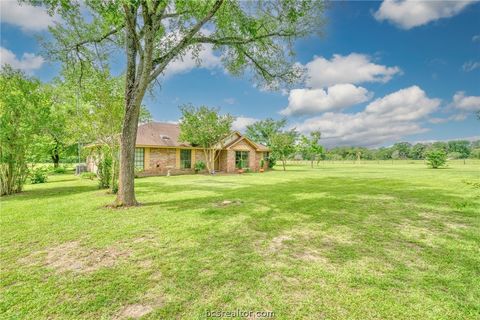Photo of 5350 Wiseman Road, Midway, TX 75852 (MLS # 26006496)
