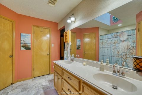 Tiny photo for 5350 Wiseman Road, Midway, TX 75852 (MLS # 26006496)