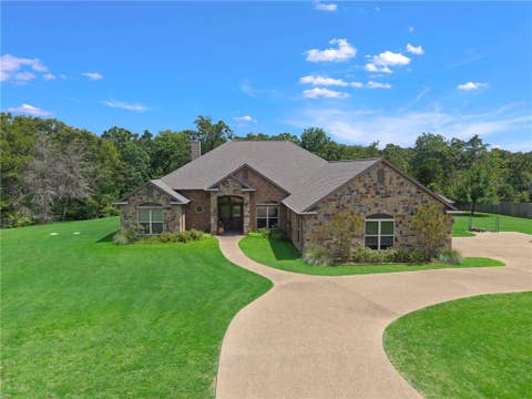 Photo of 4698 River Valley Drive, Bryan, TX 77808 (MLS # 26008821)