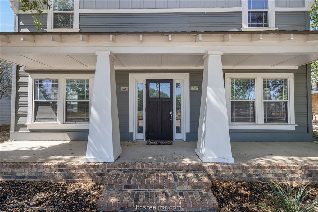 Photo of 1725 Harvey Mitchell Parkway S #1211, College Station, TX 77840 (MLS # 26003940)