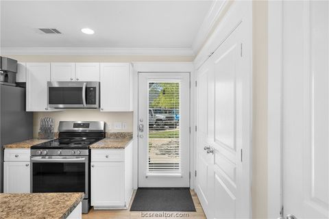 Tiny photo for 1725 Harvey Mitchell Parkway S #1211, College Station, TX 77840 (MLS # 26003940)