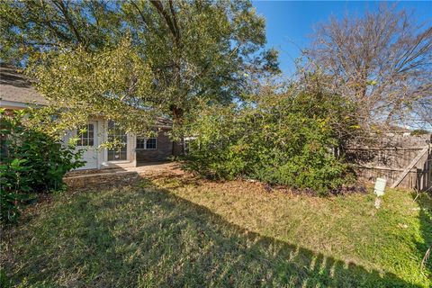 Tiny photo for 1516 Southern Plantation Drive, College Station, TX 77845 (MLS # 26001047)