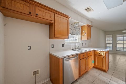 Tiny photo for 1516 Southern Plantation Drive, College Station, TX 77845 (MLS # 26001047)