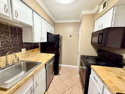 Tiny photo for 904 University Oaks Boulevard #91, College Station, TX 77840 (MLS # 26004567)