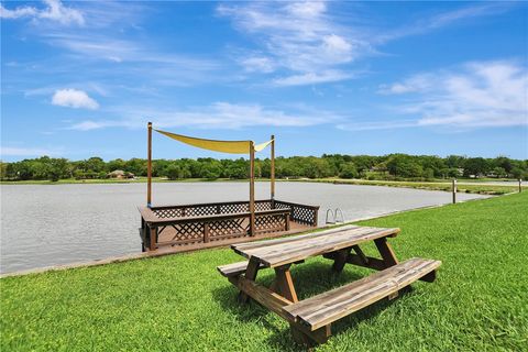 Tiny photo for 571 Lakeview Circle, Hilltop Lakes, TX 77871 (MLS # 26004219)