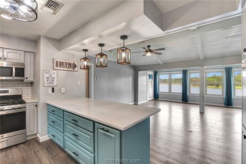 Tiny photo for 571 Lakeview Circle, Hilltop Lakes, TX 77871 (MLS # 26004219)