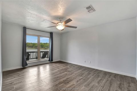 Tiny photo for 571 Lakeview Circle, Hilltop Lakes, TX 77871 (MLS # 26004219)