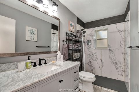 Tiny photo for 571 Lakeview Circle, Hilltop Lakes, TX 77871 (MLS # 26004219)