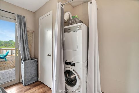 Tiny photo for 571 Lakeview Circle, Hilltop Lakes, TX 77871 (MLS # 26004219)