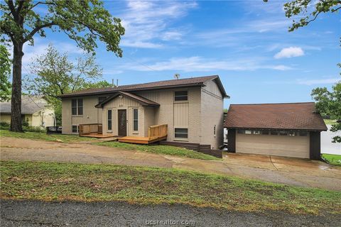 Tiny photo for 571 Lakeview Circle, Hilltop Lakes, TX 77871 (MLS # 26004219)