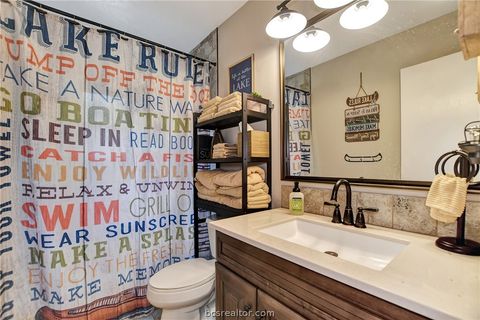 Tiny photo for 571 Lakeview Circle, Hilltop Lakes, TX 77871 (MLS # 26004219)