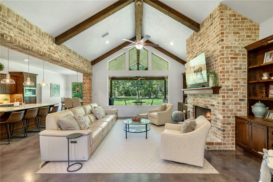 1496 County Road 318