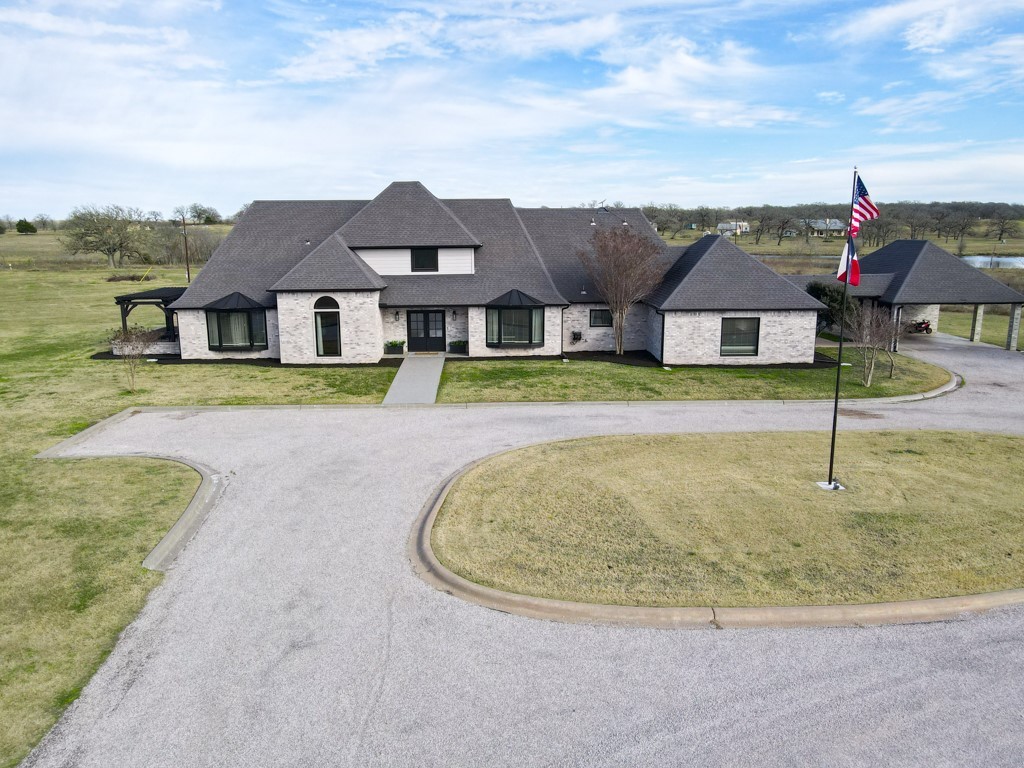 Giddings, Texas 78942, United States, 6 Bedrooms Bedrooms, ,5 BathroomsBathrooms,Residential,Active,218259