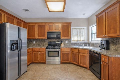 Tiny photo for 403 N Coulter Drive, Bryan, TX 77803 (MLS # 26000397)