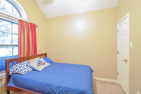 Tiny photo for 403 N Coulter Drive, Bryan, TX 77803 (MLS # 26000397)