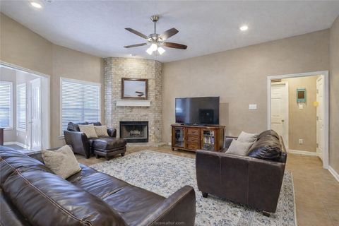 Tiny photo for 403 N Coulter Drive, Bryan, TX 77803 (MLS # 26000397)
