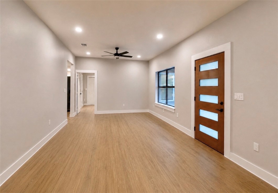 800 N. Fannin Ave.