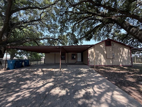 Photo of 926 Millican Street, Navasota, TX 77868 (MLS # 26010630)