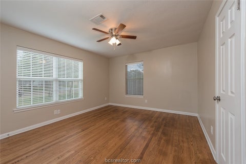 Tiny photo for 404 Day Avenue, Bryan, TX 77801 (MLS # 26011040)