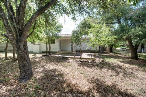 Tiny photo for 404 Day Avenue, Bryan, TX 77801 (MLS # 26011040)