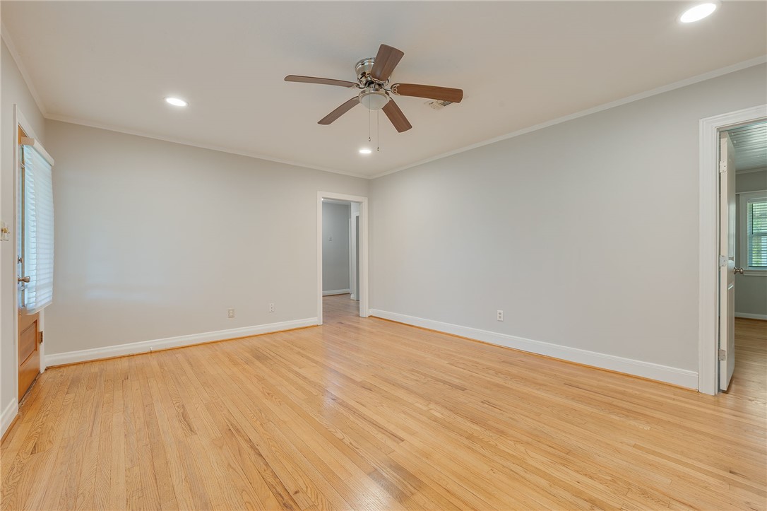 715 Inwood Drive