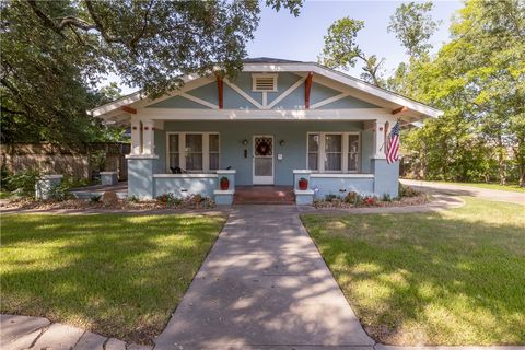 Tiny photo for 509 E 30th Street, Bryan, TX 77803 (MLS # 26004005)