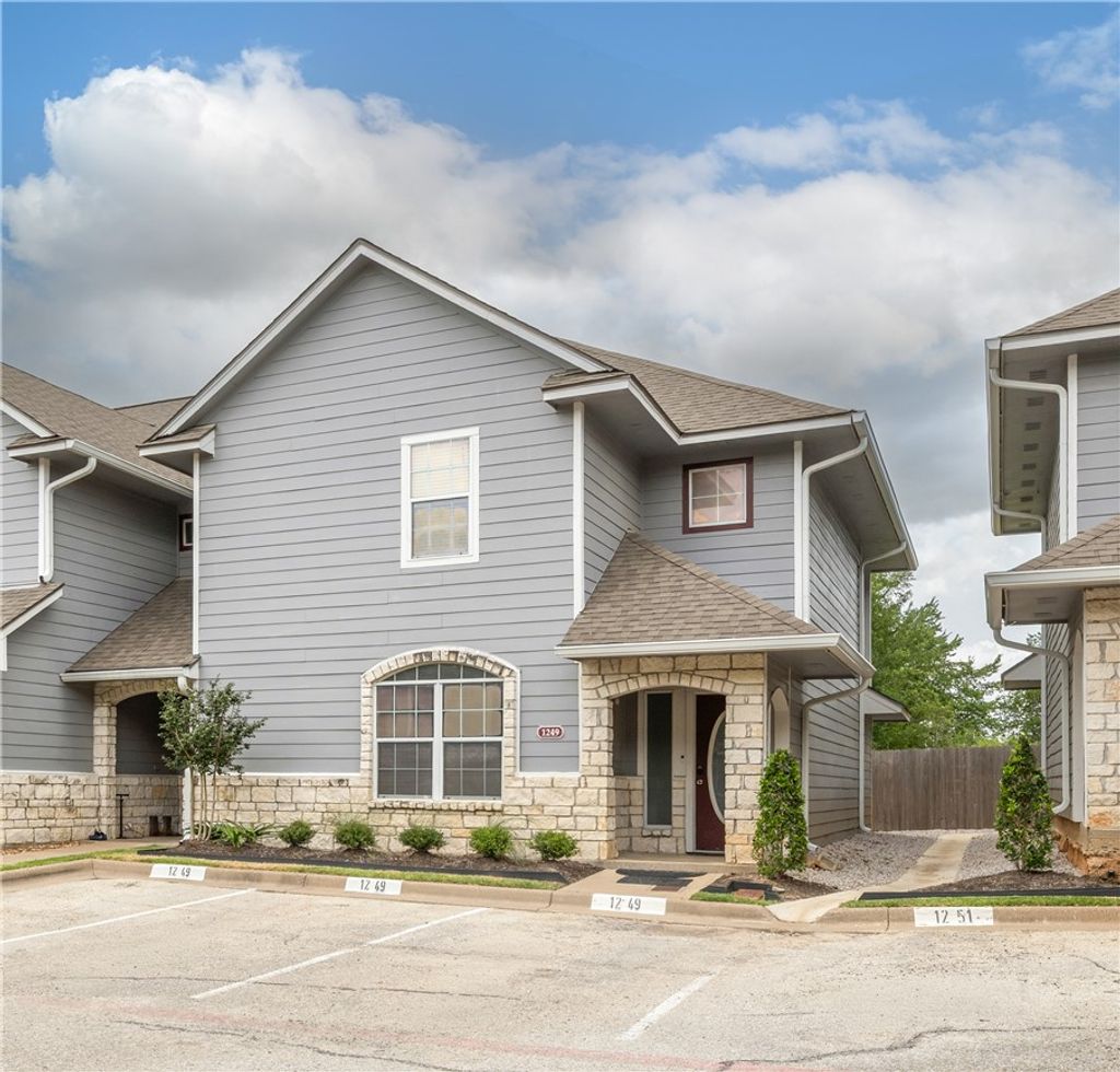 Photo of 1249 Canyon Creek Circle, College Station, TX 77840 (MLS # 26006192)