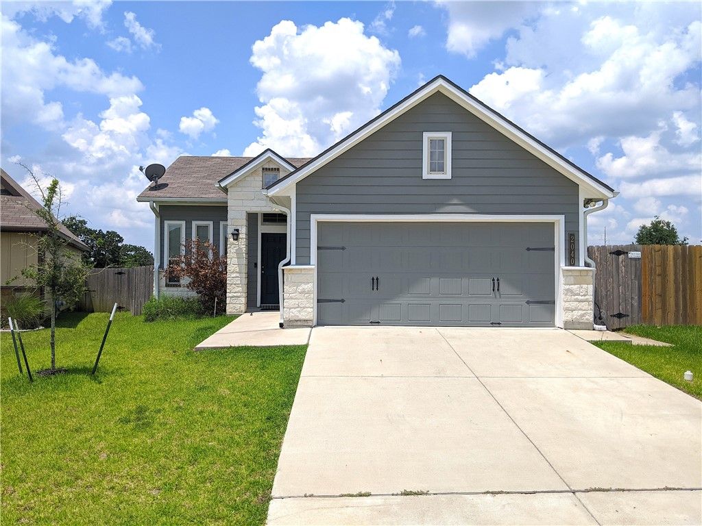 Photo of 2040 Sorrento Court, Bryan, TX 77808 (MLS # 26002372)