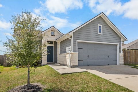Tiny photo for 2040 Sorrento Court, Bryan, TX 77808 (MLS # 26002372)