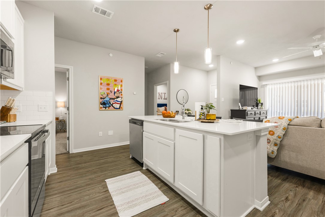 Bryan, Texas 77803, United States, 2 Bedrooms Bedrooms, ,2 BathroomsBathrooms,Residential,Active,154423