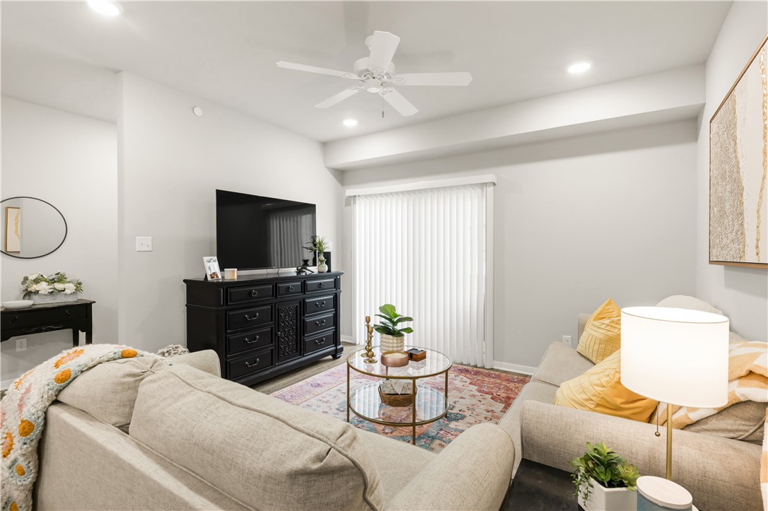 Bryan, Texas 77803, United States, 2 Bedrooms Bedrooms, ,2 BathroomsBathrooms,Residential,Active,154423